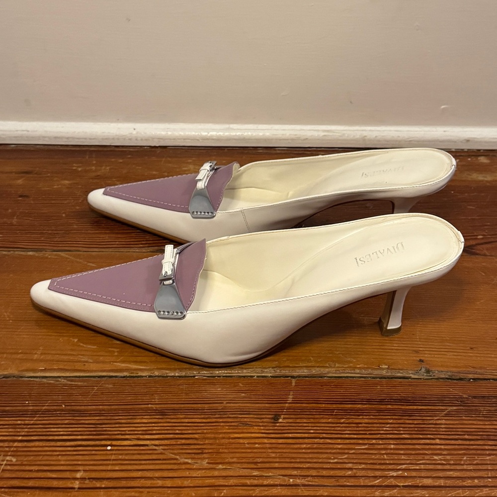 White and Lilac Pointed-Toe Mule Heels with Silver Accent - Picture 5 of 9